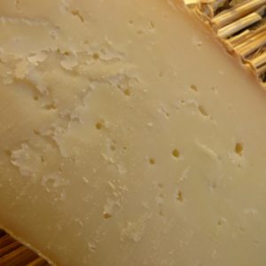 fromage-fermier-brebis-taychel